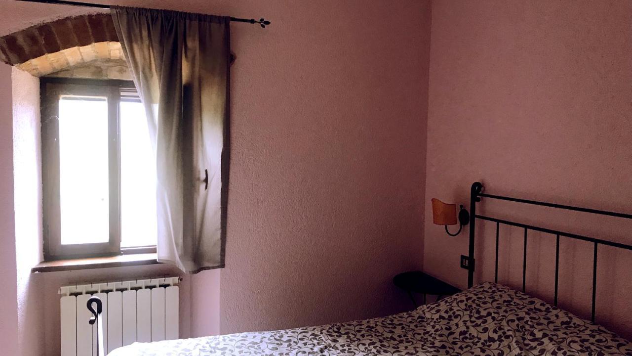 Bed and Breakfast Pian D'Isola Costacciaro Exterior foto